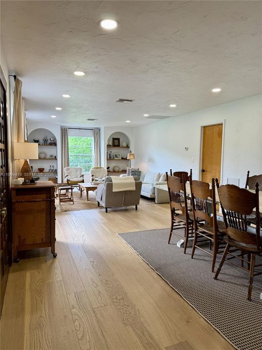 For Rent: $4,500 (3 beds, 2 baths, 1914 Square Feet)