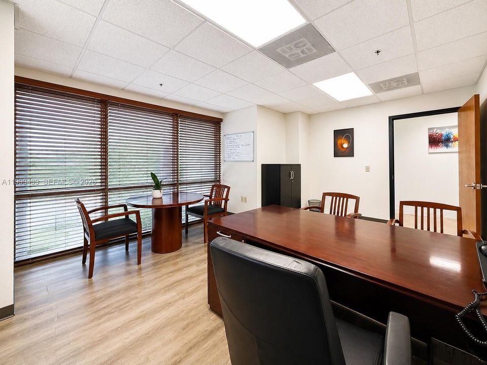 出租: $1,213 (0 贝兹, 0 浴室, 0 平方英尺)