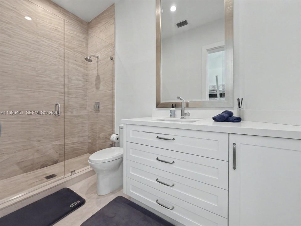 В аренду: $25,000 (4 спален, 4 ванн, 4229 Квадратных фут)