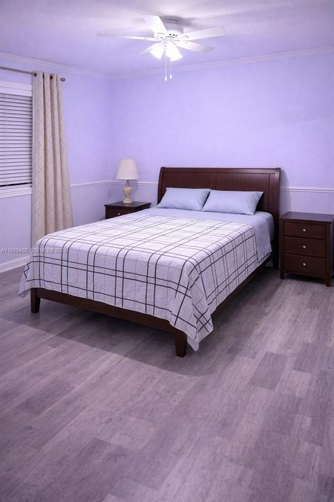 For Sale: $199,500 (2 beds, 2 baths, 949 Square Feet)