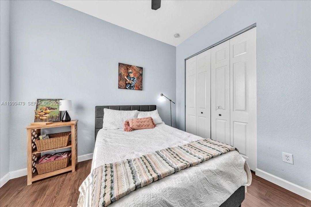 Active With Contract: $475,000 (3 beds, 2 baths, 1524 Square Feet)