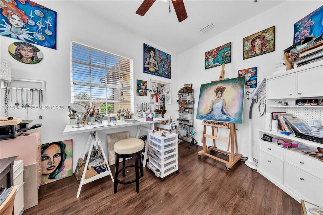 Active With Contract: $475,000 (3 beds, 2 baths, 1524 Square Feet)