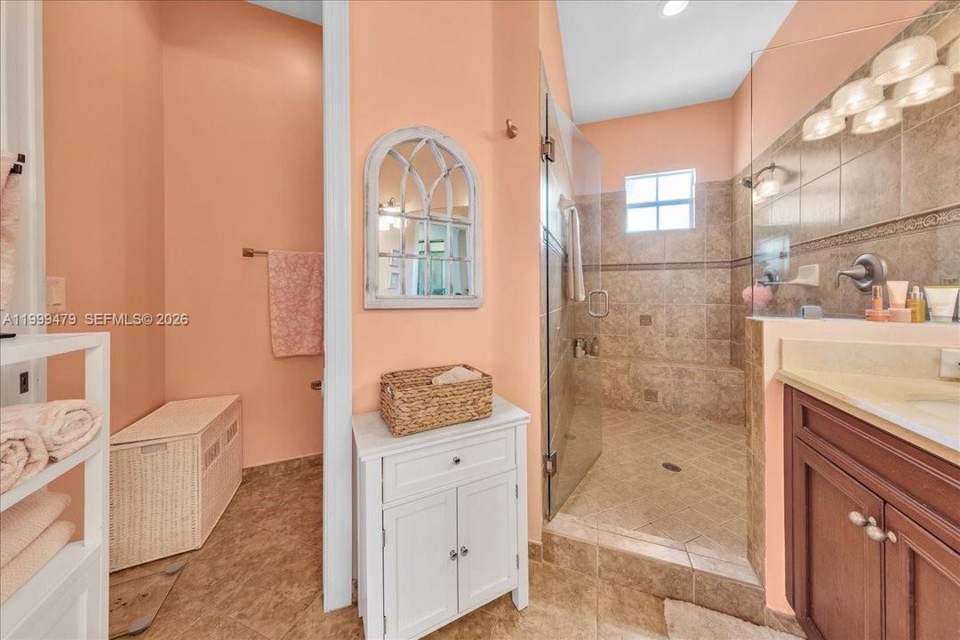 Active With Contract: $475,000 (3 beds, 2 baths, 1524 Square Feet)