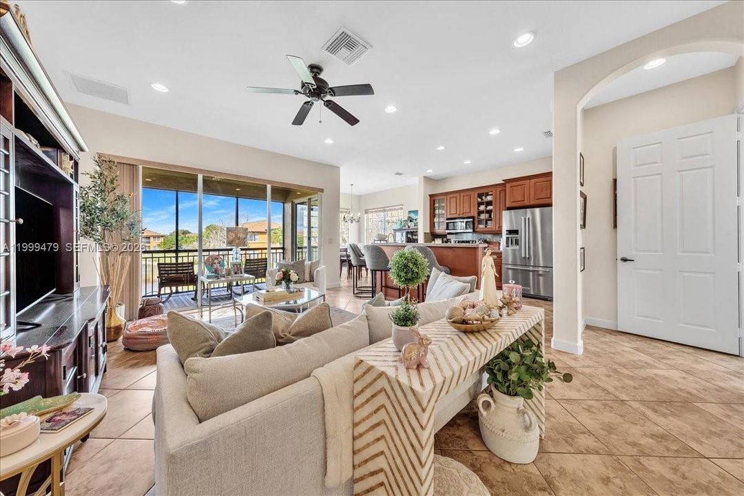 Active With Contract: $475,000 (3 beds, 2 baths, 1524 Square Feet)