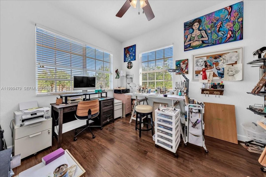 Active With Contract: $475,000 (3 beds, 2 baths, 1524 Square Feet)