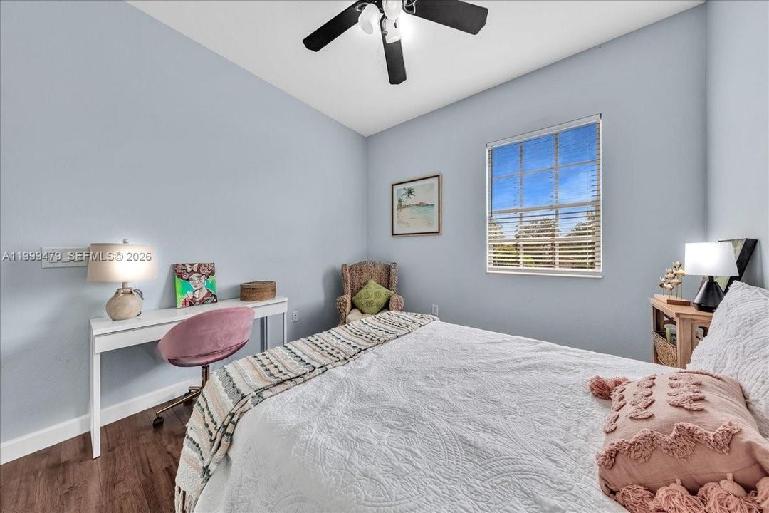 Active With Contract: $475,000 (3 beds, 2 baths, 1524 Square Feet)