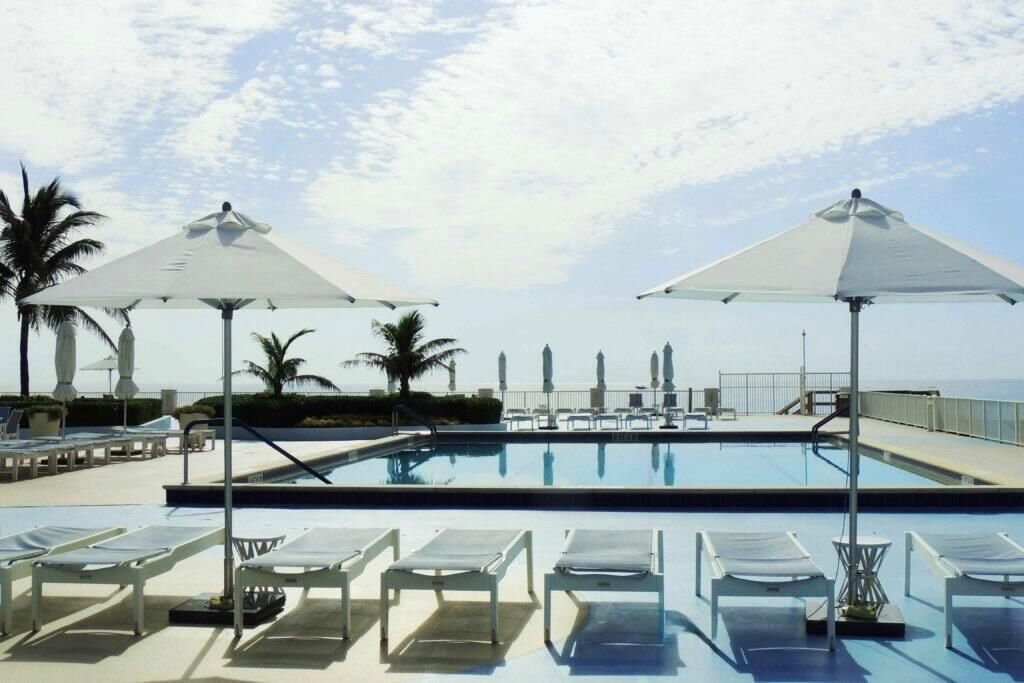 1a.-BARCLAY-POOL