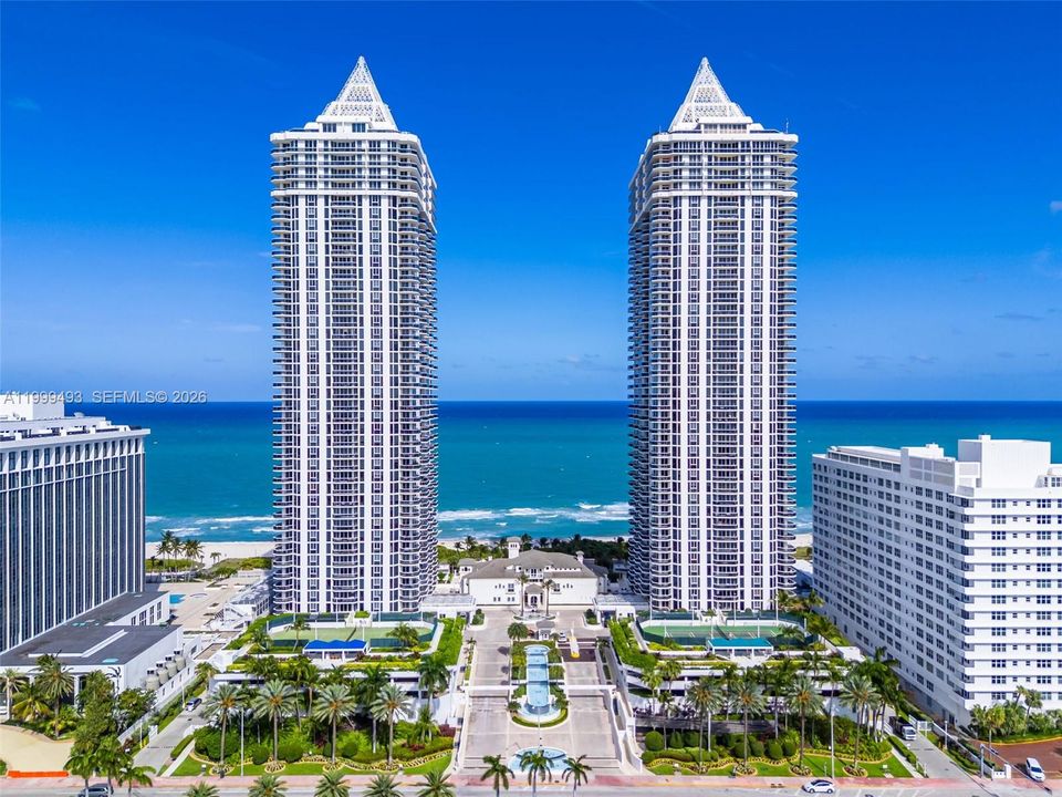 For Sale: $1,995,000 (2 beds, 2 baths, 1550 Square Feet)