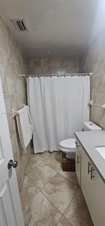Active With Contract: $580,000 (3 beds, 2 baths, 1648 Square Feet)