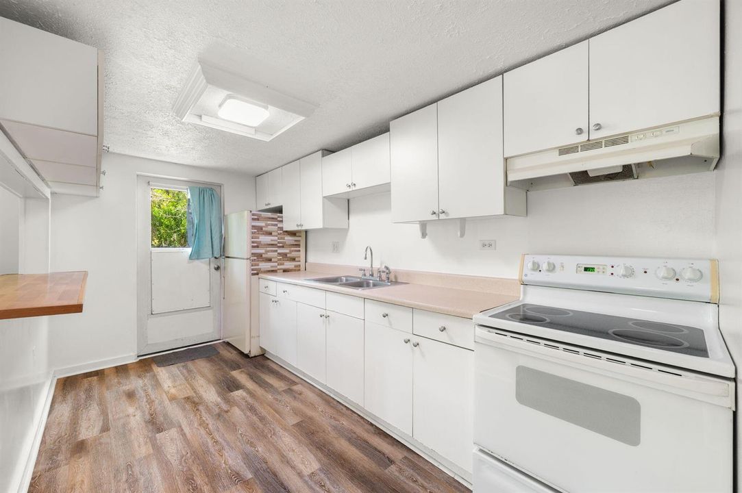 5-web-or-mls-390 Baysinger Ave - 5