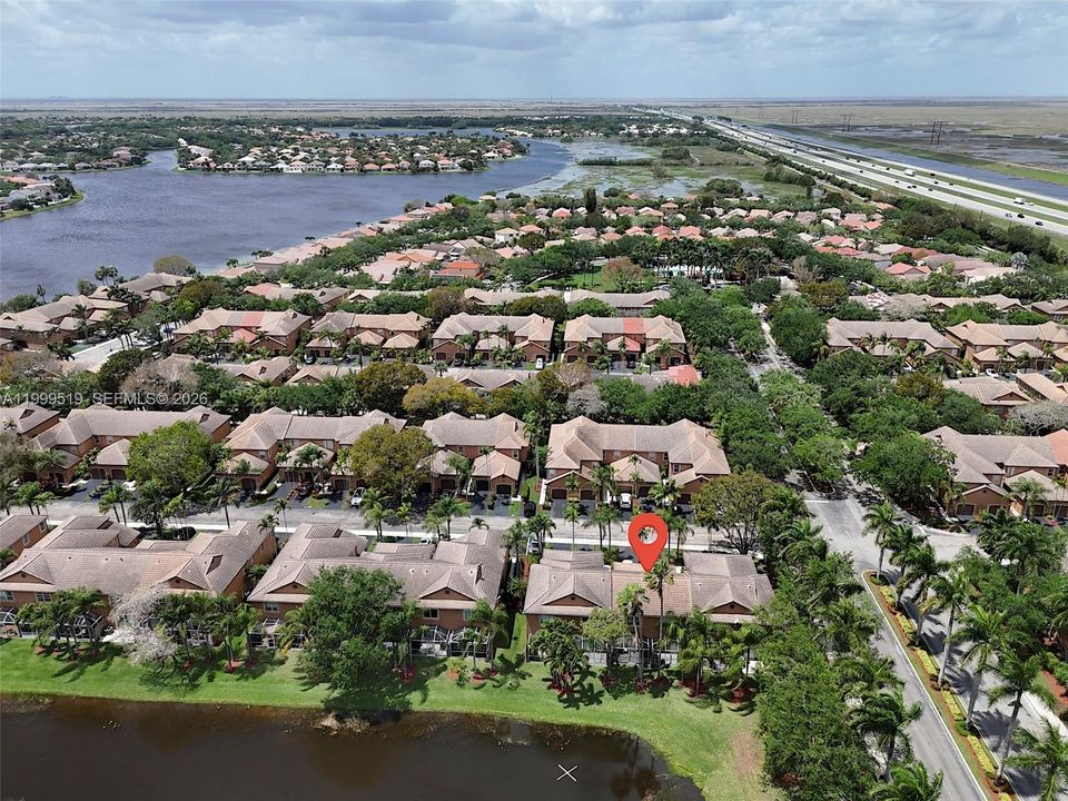 Active With Contract: $400,000 (2 beds, 1 baths, 969 Square Feet)