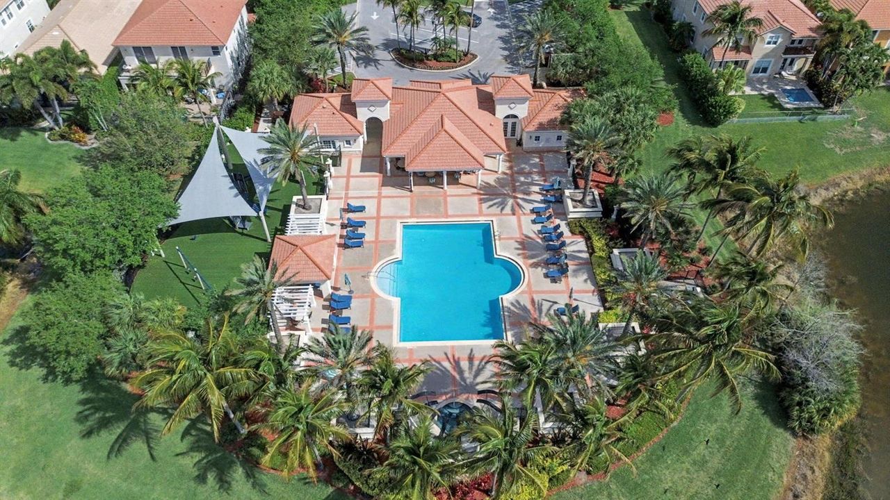 club house & pool
