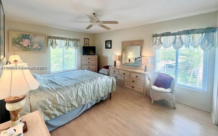 For Rent: $2,500 (2 beds, 2 baths, 1090 Square Feet)