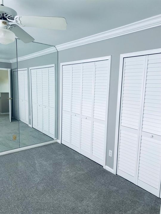 crossing mbedrm closets