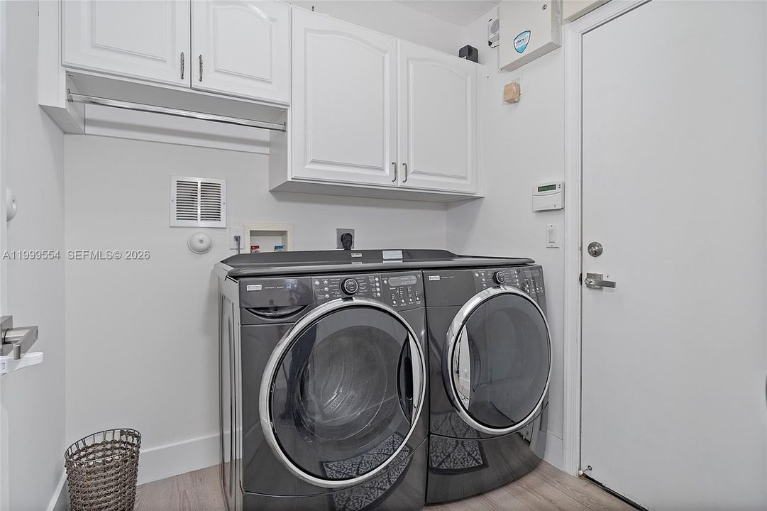 For Sale: $675,000 (4 beds, 2 baths, 2058 Square Feet)