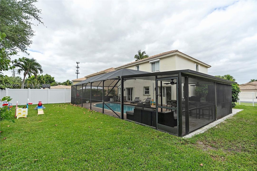 For Sale: $675,000 (4 beds, 2 baths, 2058 Square Feet)
