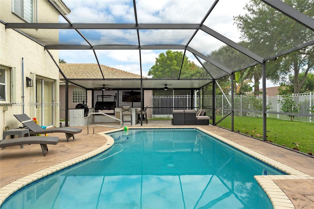 For Sale: $675,000 (4 beds, 2 baths, 2058 Square Feet)