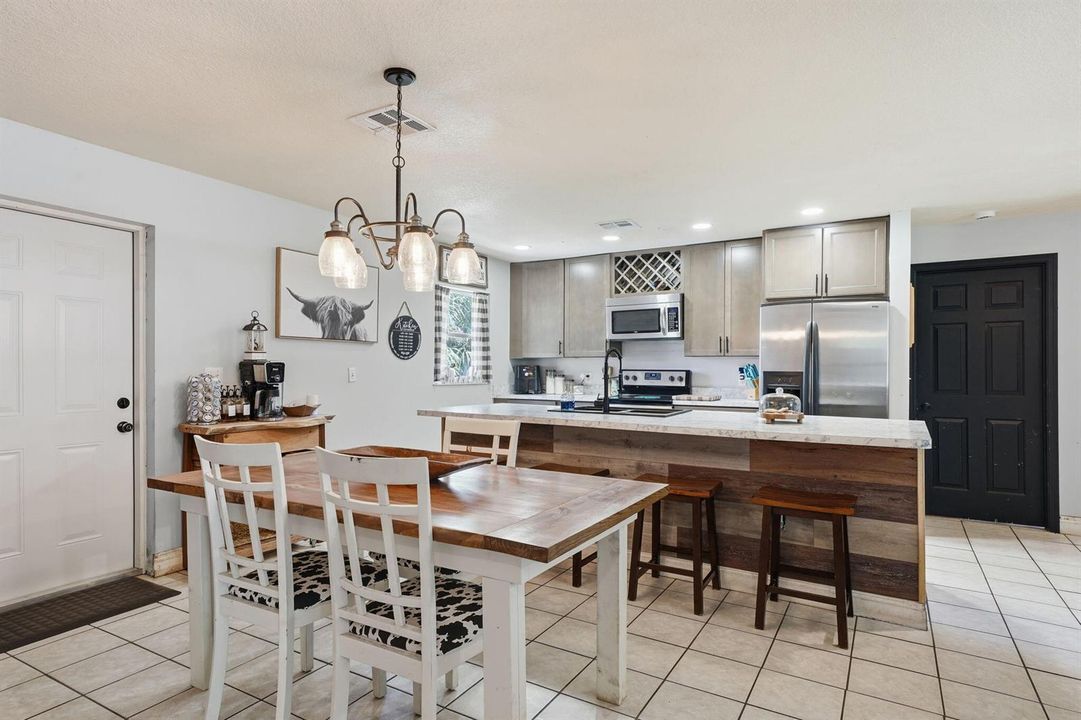 Dinning/Kitchen