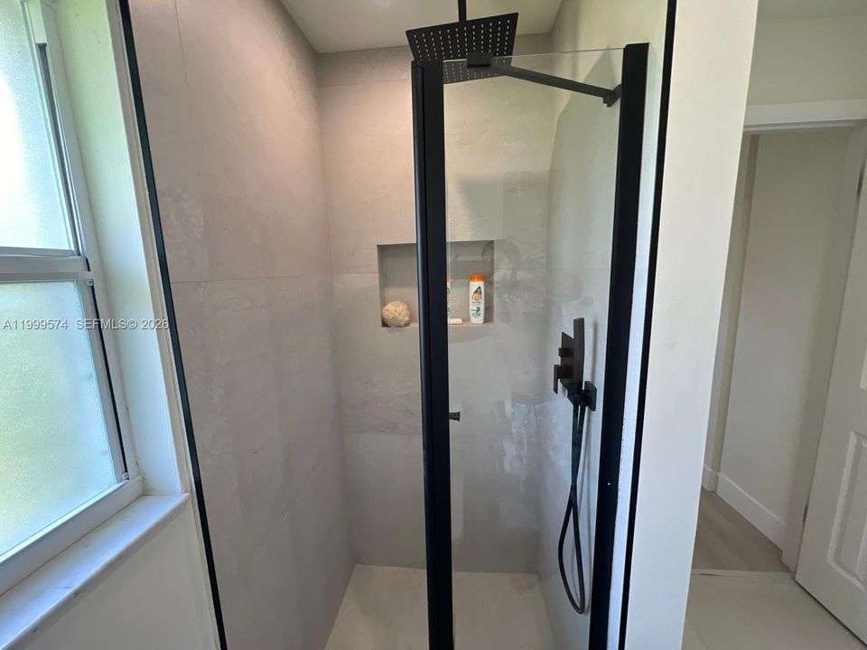 В аренду: $2,700 (3 спален, 2 ванн, 1620 Квадратных фут)