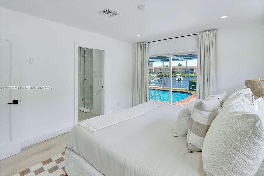 Recently Sold: $1,650,000 (4 beds, 3 baths, 2247 Square Feet)