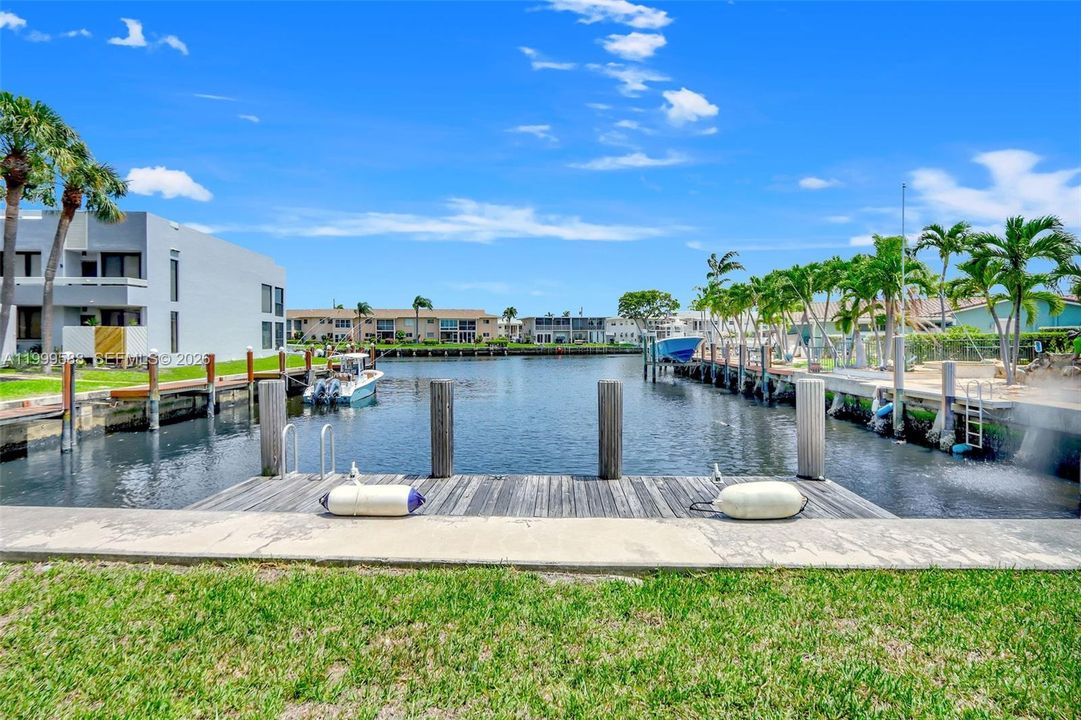 Recently Sold: $1,650,000 (4 beds, 3 baths, 2247 Square Feet)