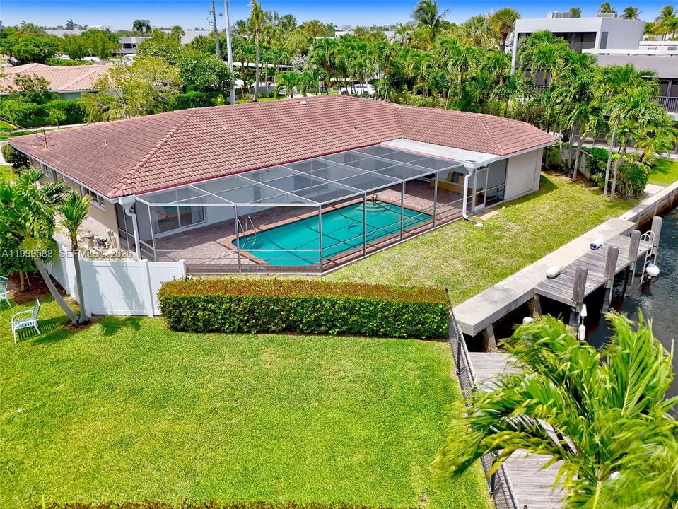 Recently Sold: $1,650,000 (4 beds, 3 baths, 2247 Square Feet)
