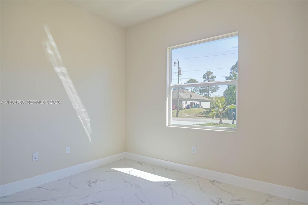 En Venta: $319,900 (3 camas, 2 baños, 1632 Pies cuadrados)
