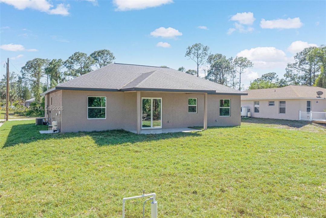 En Venta: $319,900 (3 camas, 2 baños, 1632 Pies cuadrados)