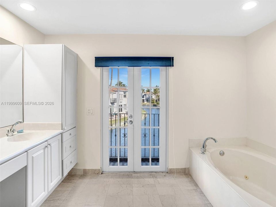 En Venta: $1,845,000 (4 camas, 4 baños, 2954 Pies cuadrados)