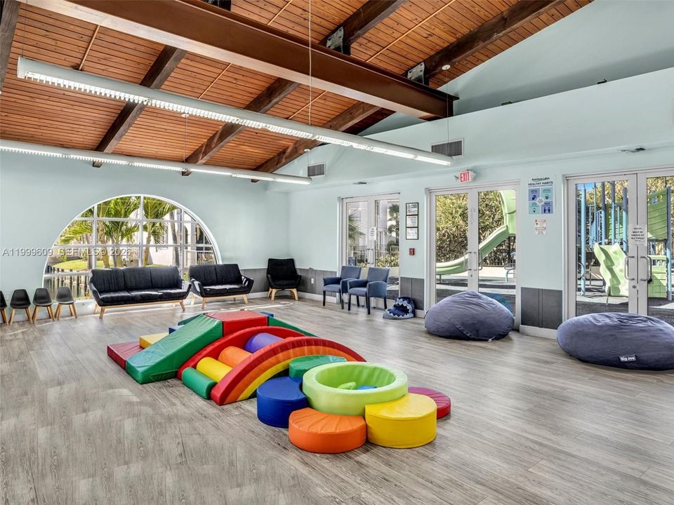 En Venta: $1,845,000 (4 camas, 4 baños, 2954 Pies cuadrados)
