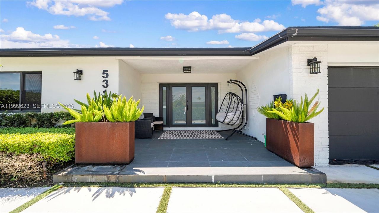 На продажу: $975,000 (3 спален, 2 ванн, 0 Квадратных фут)