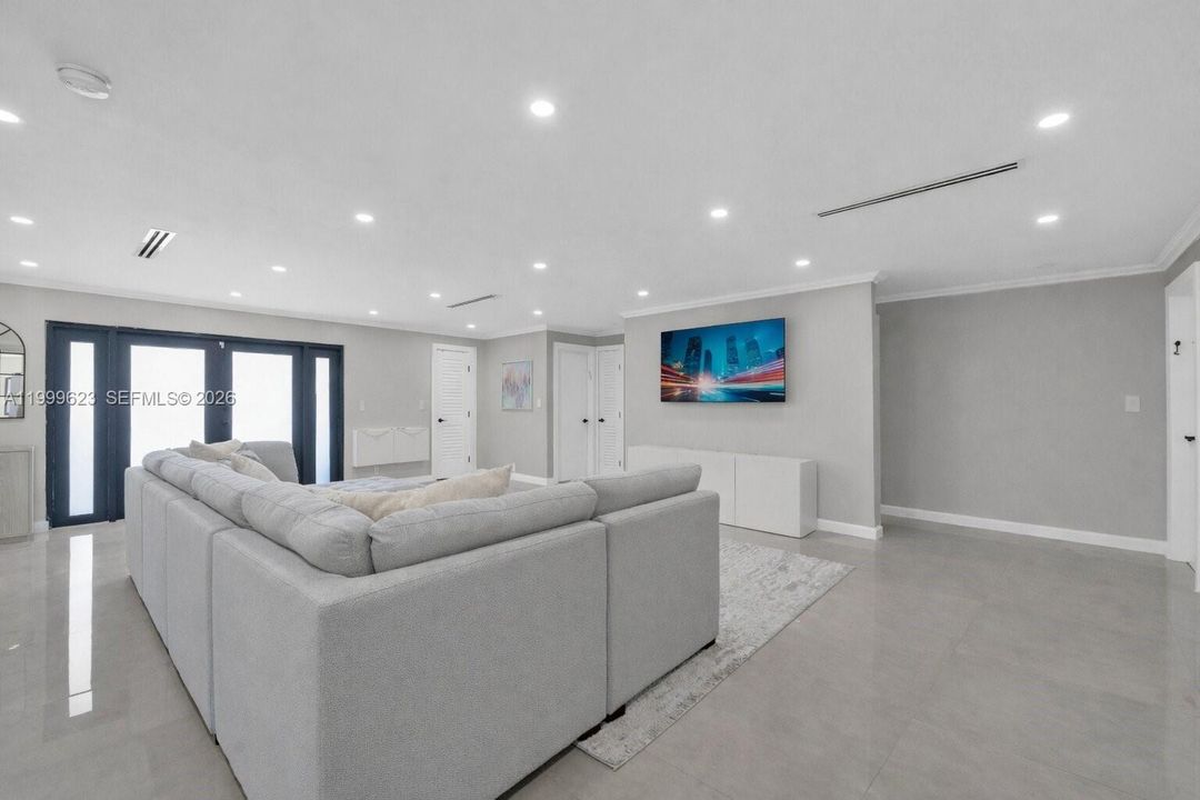 На продажу: $975,000 (3 спален, 2 ванн, 0 Квадратных фут)