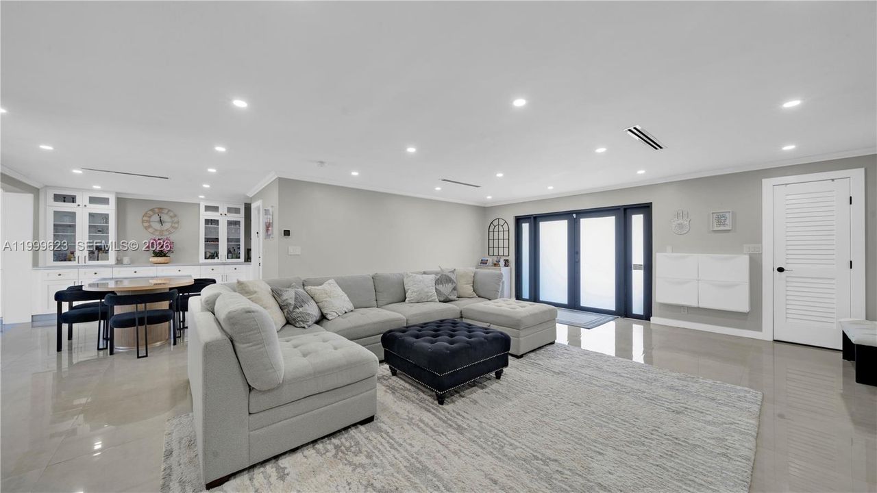 На продажу: $975,000 (3 спален, 2 ванн, 0 Квадратных фут)
