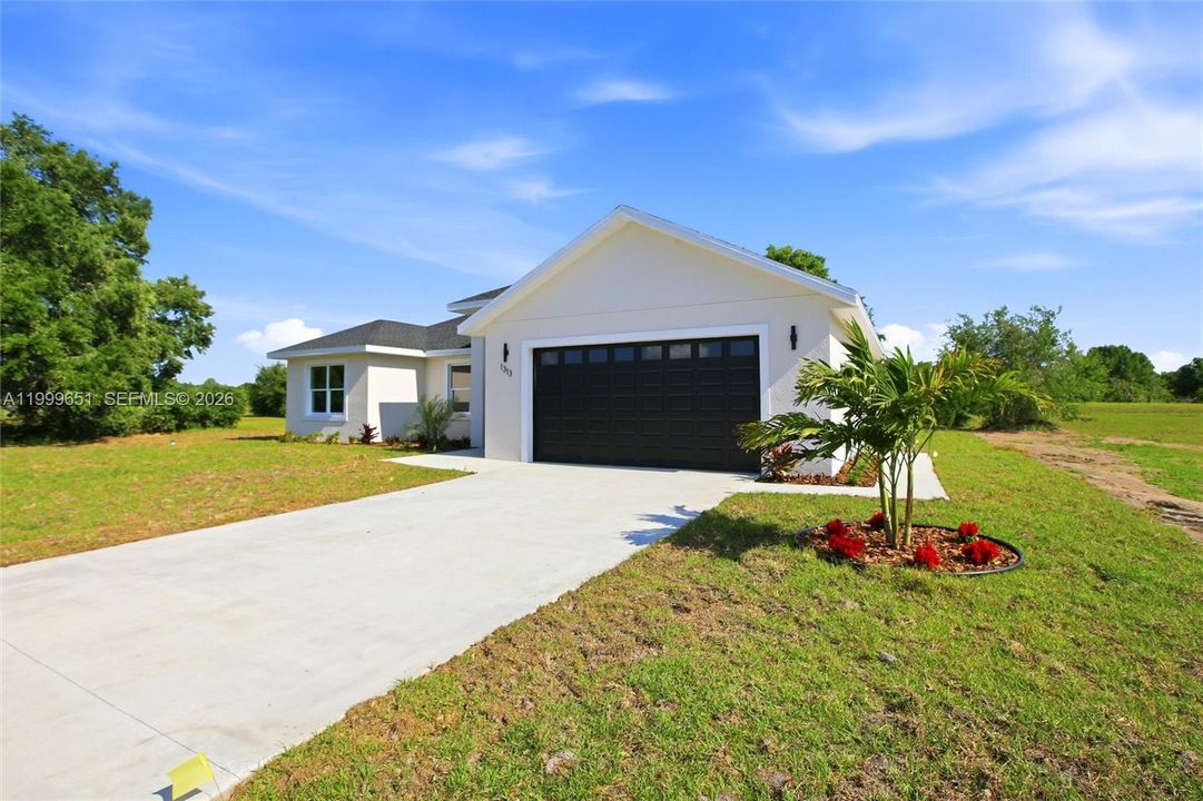 На продажу: $329,900 (3 спален, 2 ванн, 0 Квадратных фут)