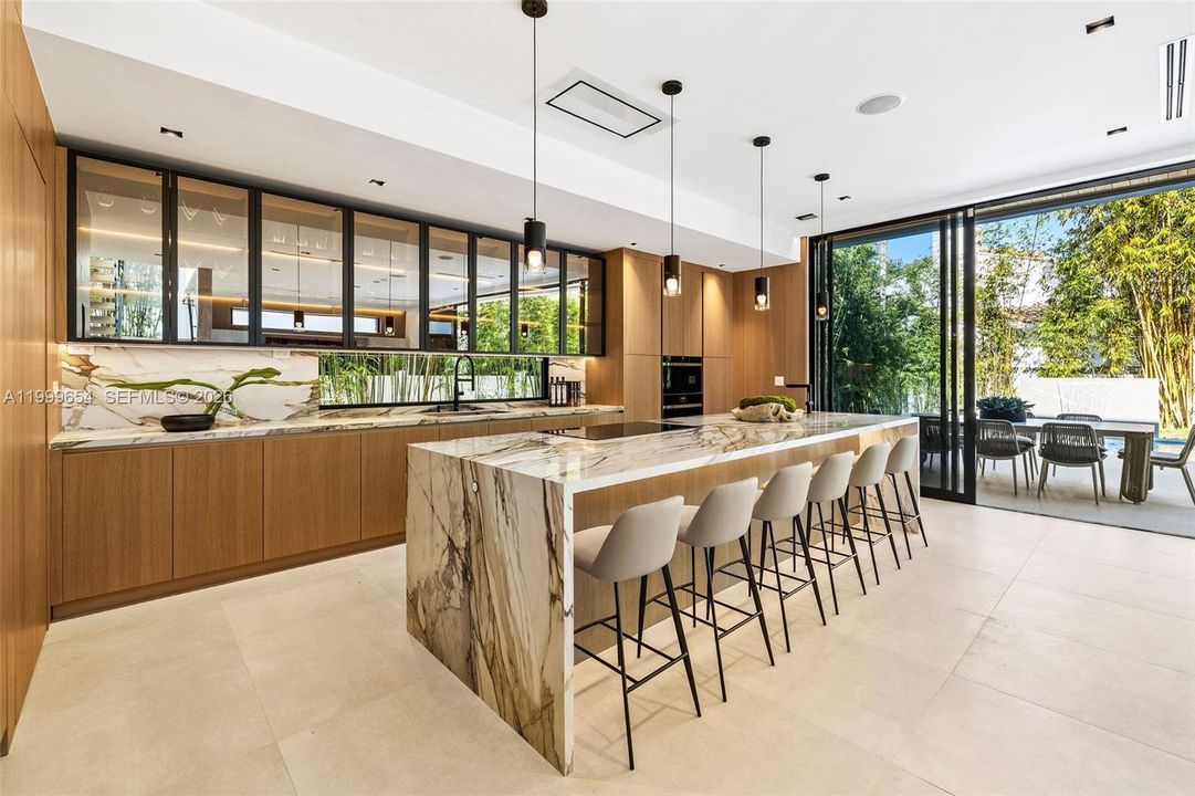 For Sale: $3,650,000 (3 beds, 3 baths, 3085 Square Feet)