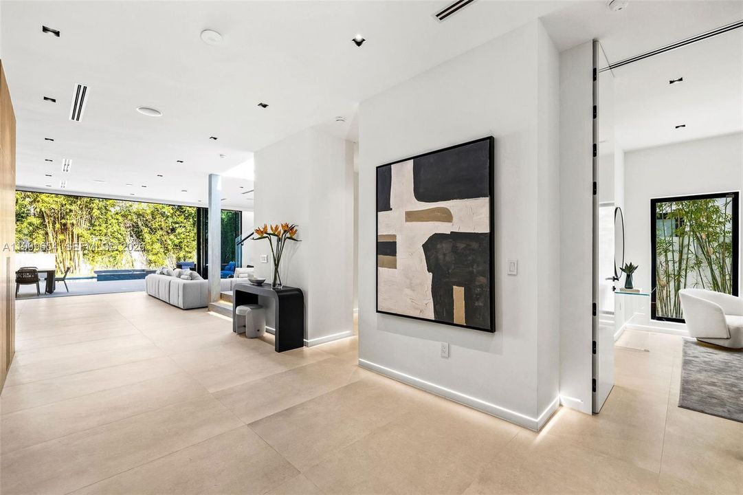 For Sale: $3,650,000 (3 beds, 3 baths, 3085 Square Feet)
