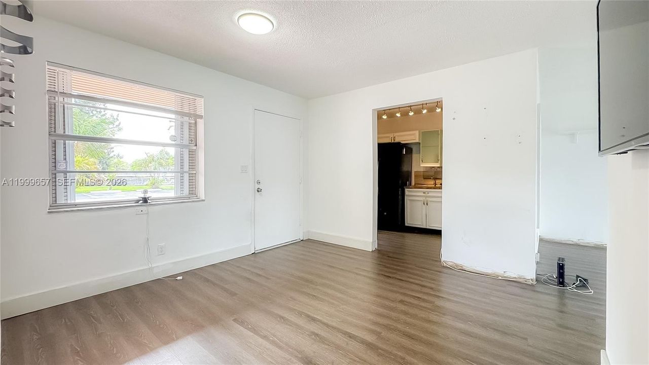 Activo con contrato: $95,000 (1 camas, 1 baños, 748 Pies cuadrados)