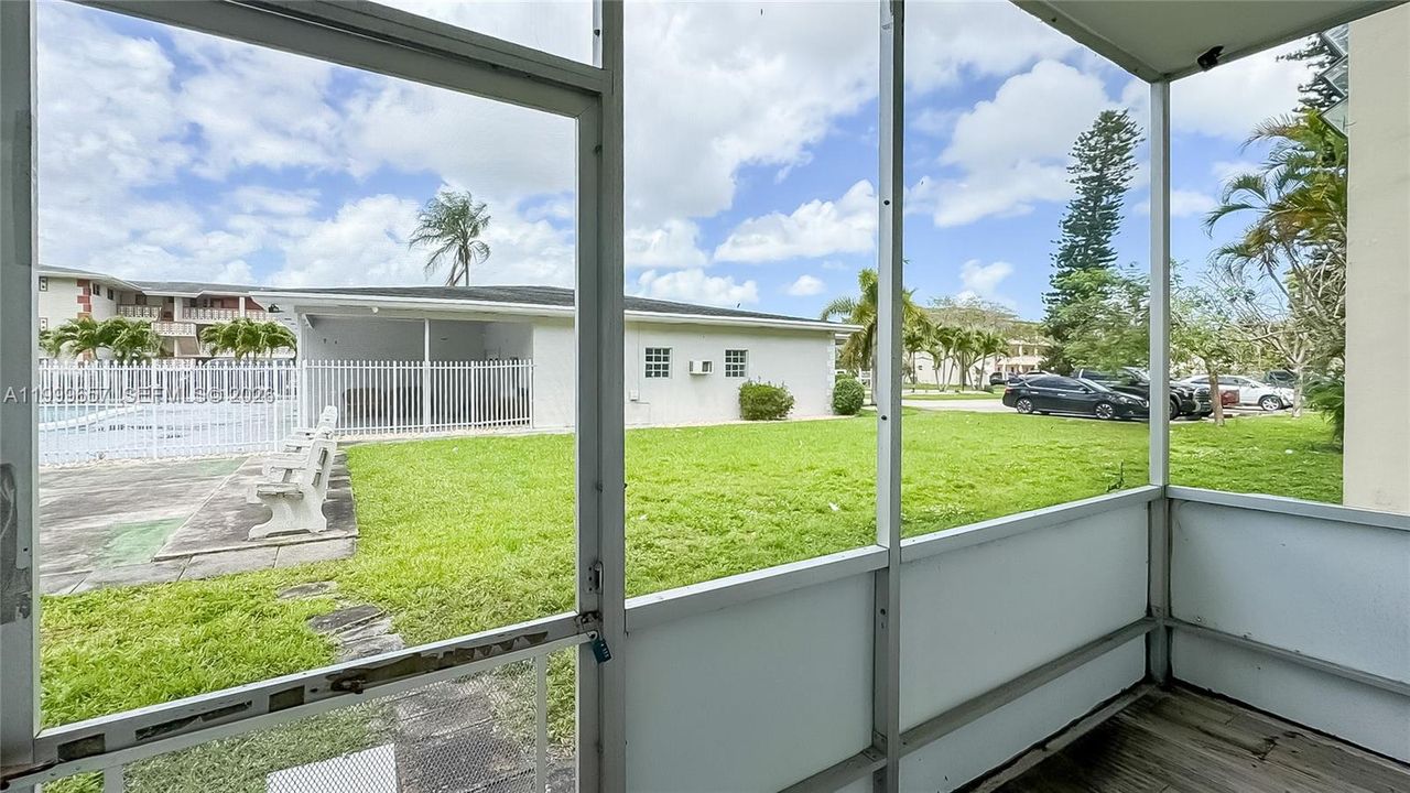 Activo con contrato: $95,000 (1 camas, 1 baños, 748 Pies cuadrados)