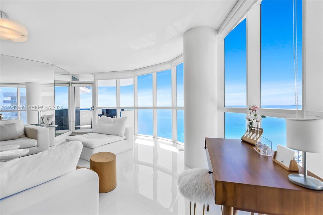Active With Contract: $8,000 (3 beds, 2 baths, 1700 Square Feet)
