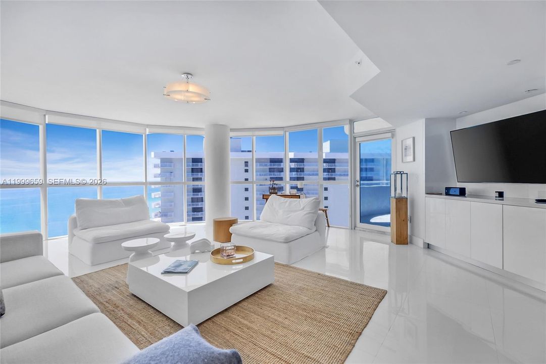 Active With Contract: $8,000 (3 beds, 2 baths, 1700 Square Feet)