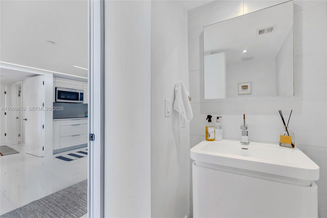 Active With Contract: $8,000 (3 beds, 2 baths, 1700 Square Feet)