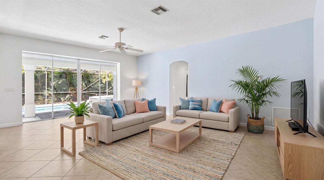 14-print-family-room