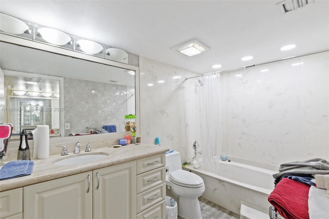 For Sale: $565,000 (3 beds, 2 baths, 1570 Square Feet)