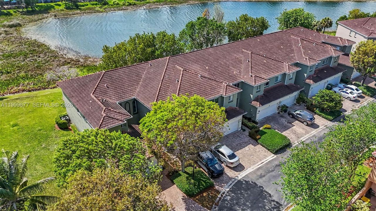 На продажу: $355,000 (3 спален, 2 ванн, 1932 Квадратных фут)