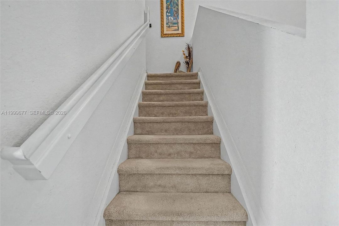 На продажу: $355,000 (3 спален, 2 ванн, 1932 Квадратных фут)