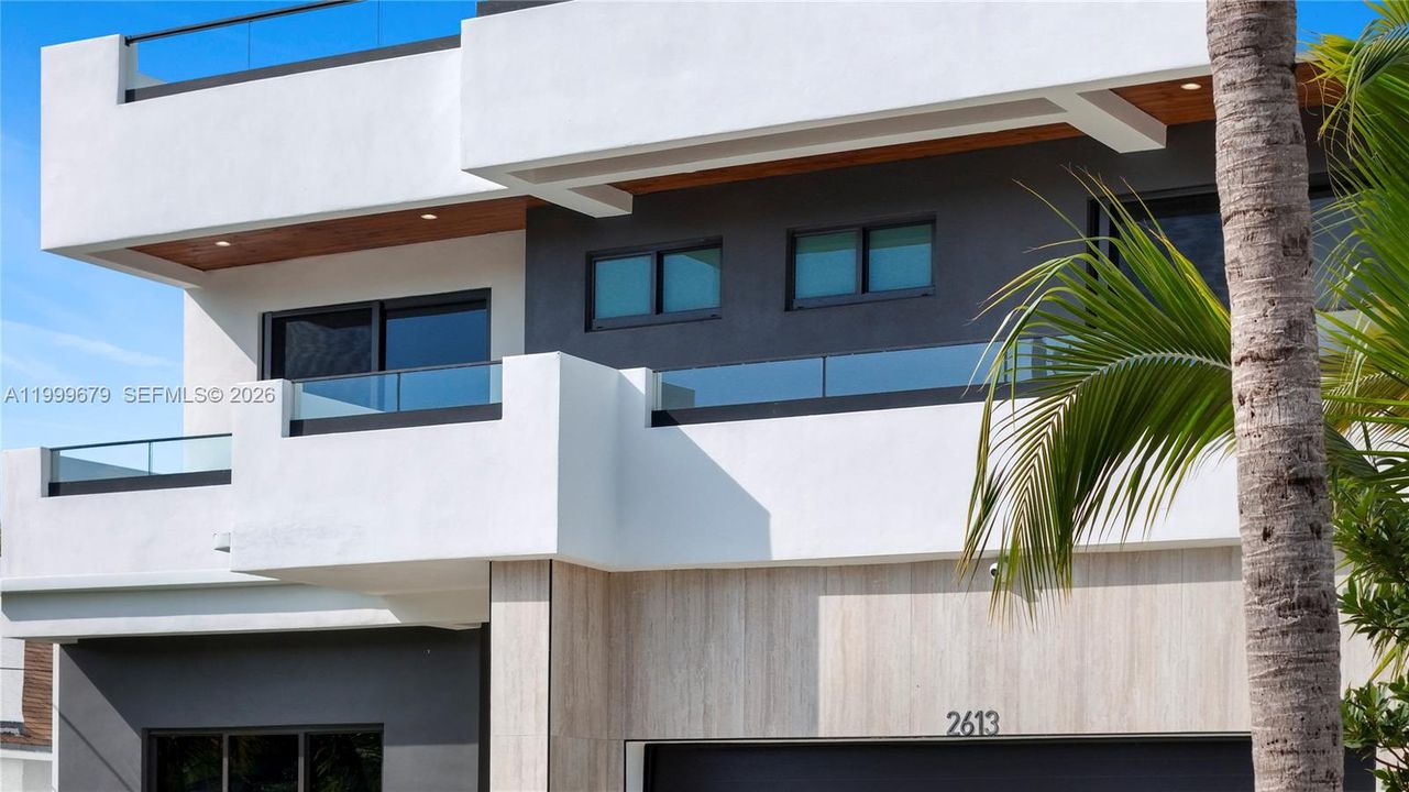 На продажу: $4,695,000 (5 спален, 6 ванн, 0 Квадратных фут)