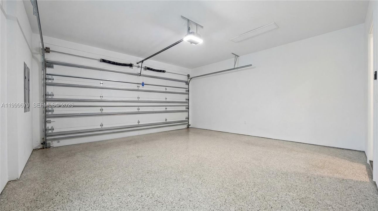 На продажу: $4,695,000 (5 спален, 6 ванн, 0 Квадратных фут)