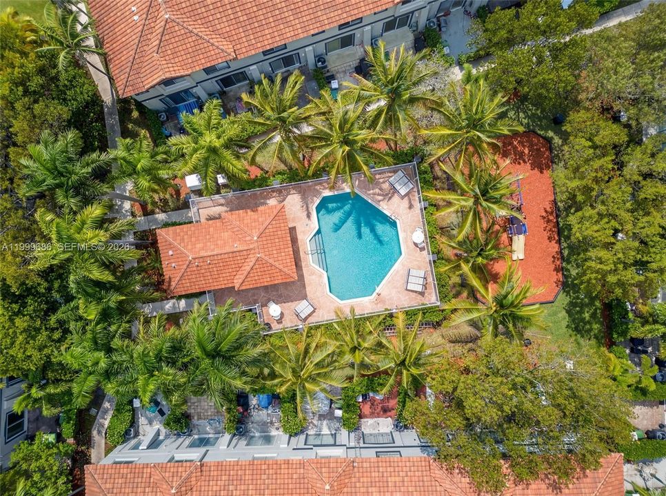 Activo con contrato: $314,999 (2 camas, 2 baños, 1268 Pies cuadrados)