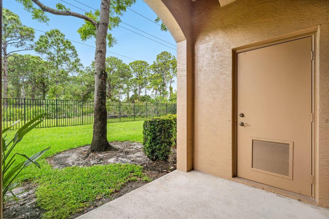 030-4891BonsaiCircle-101-PalmBeachGarden