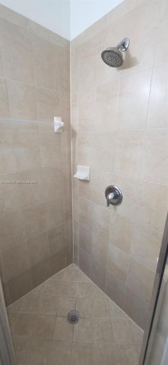 Recently Rented: $1,600 (1 beds, 1 baths, 750 Square Feet)